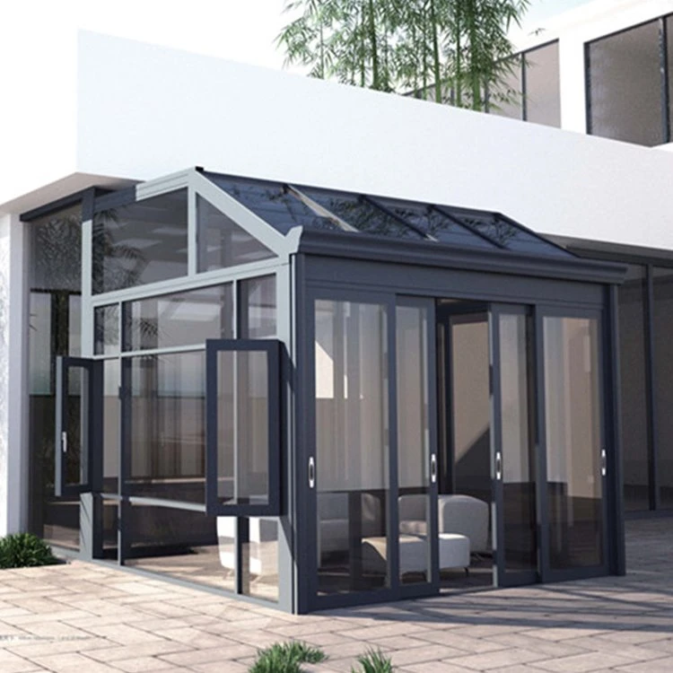 Solrom i aluminium med persienner