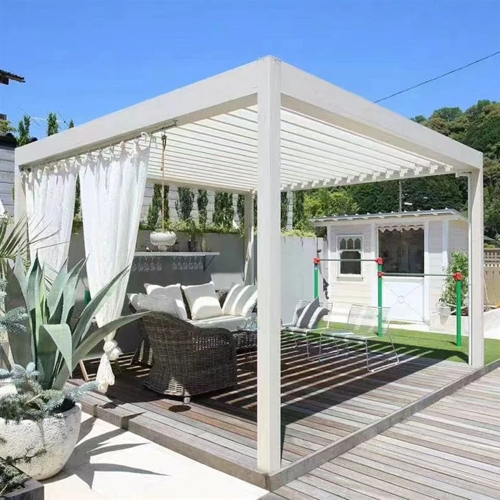 Elektrisk solventil pergola med metallramme